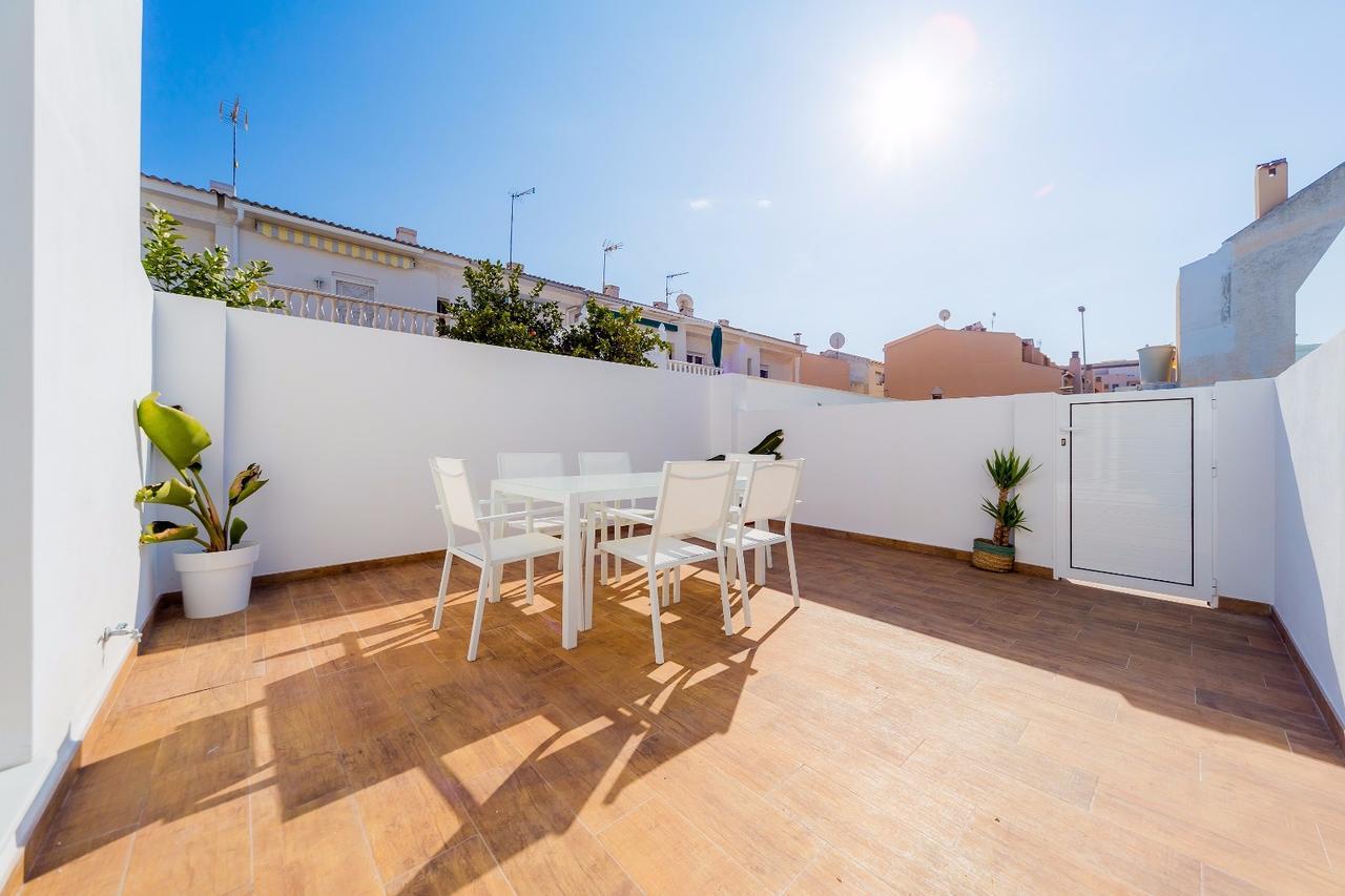 Apartamentos El Abuelo Torrevieja Bagian luar foto