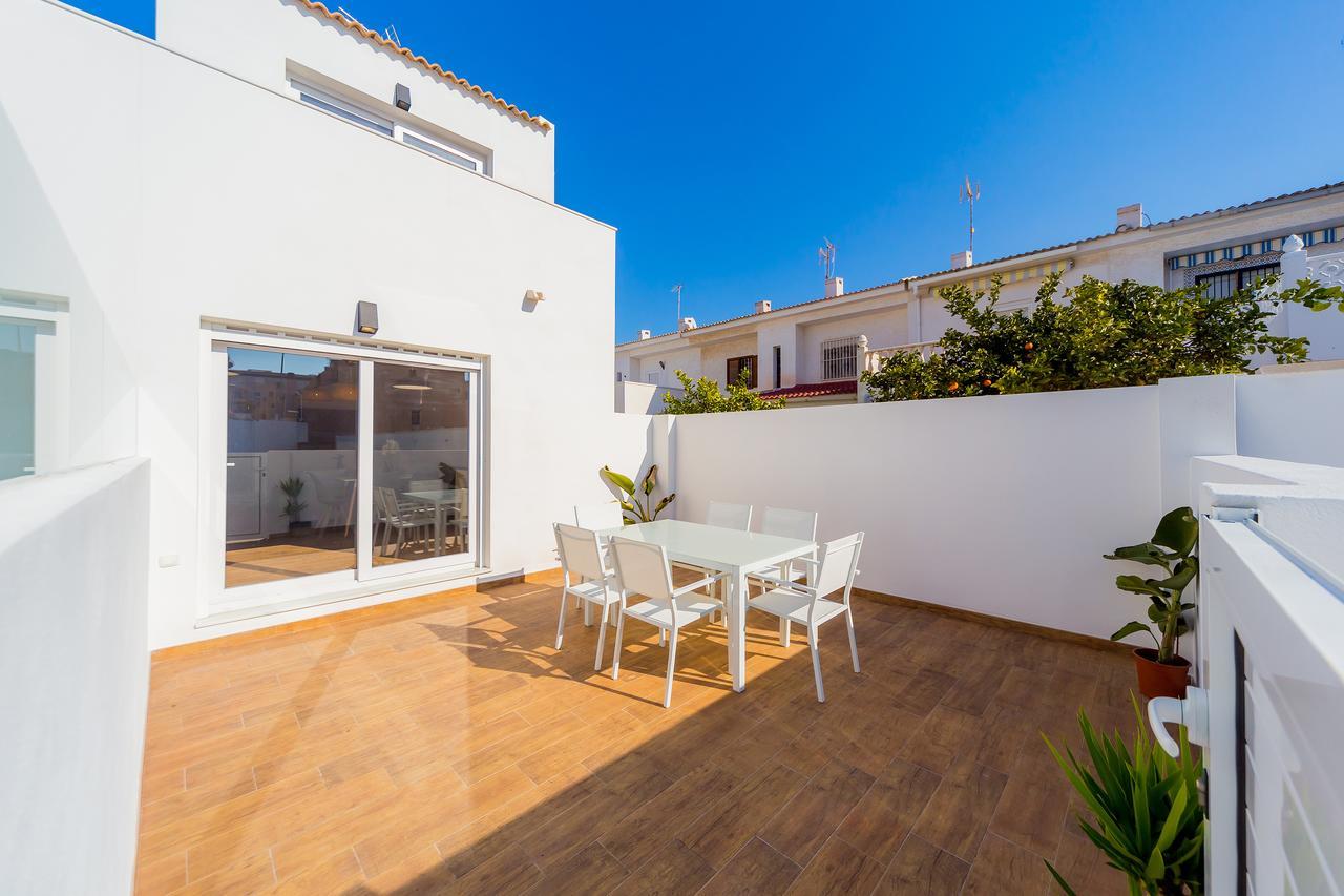 Apartamentos El Abuelo Torrevieja Bagian luar foto