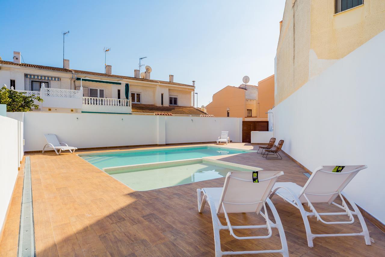 Apartamentos El Abuelo Torrevieja Bagian luar foto